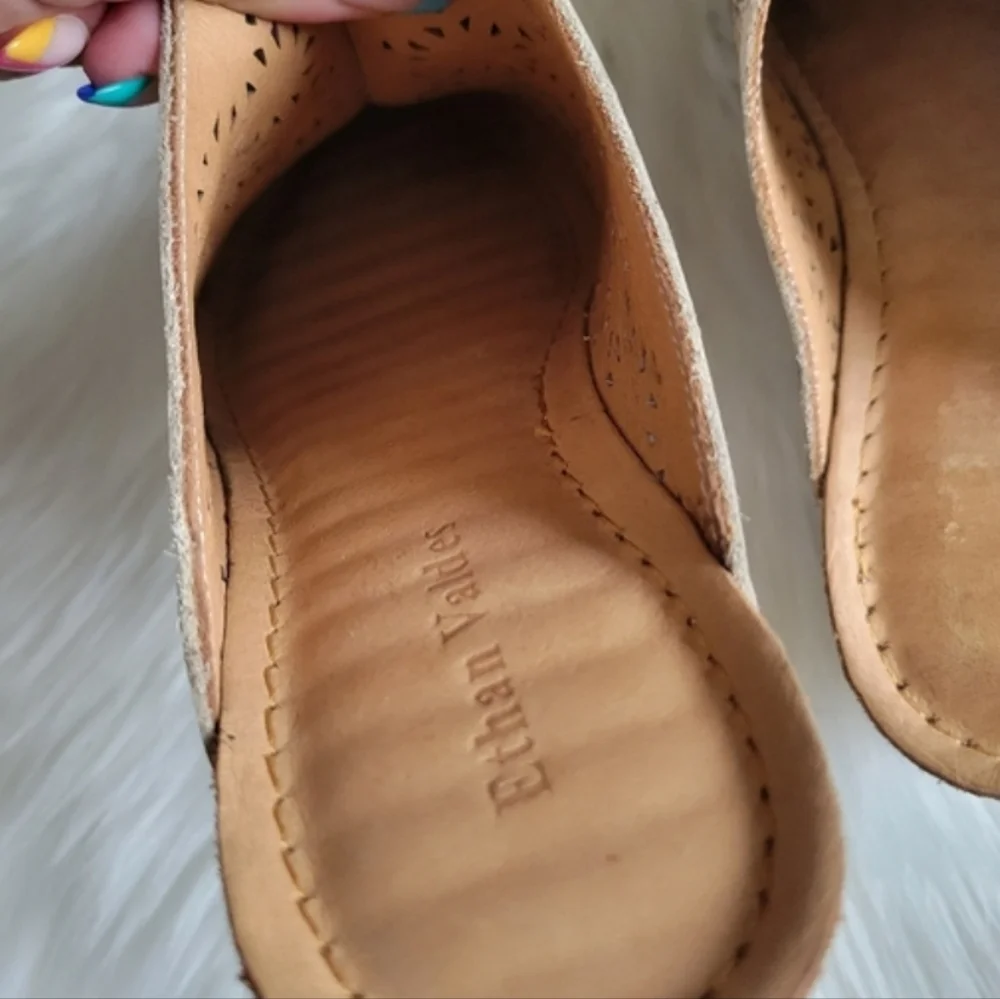 Ethan Valdes ANASTASIA - Picture 8 of 9